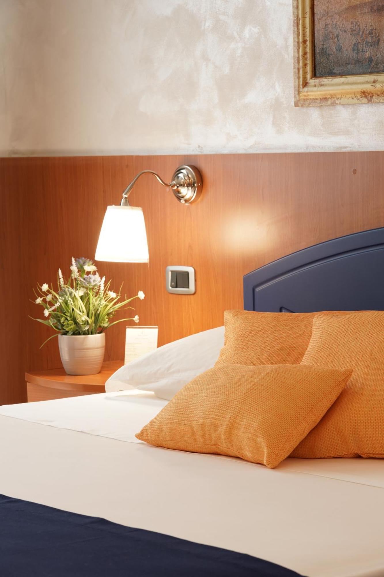 Hotel San Luca Battipaglia Luaran gambar
