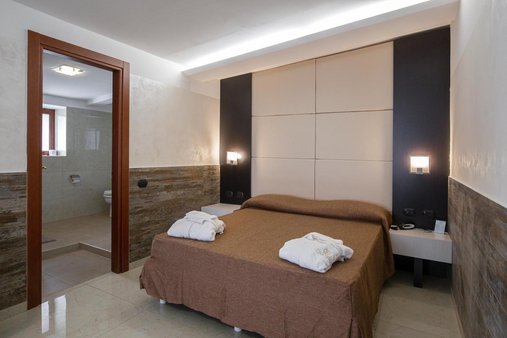 Hotel San Luca Battipaglia Luaran gambar